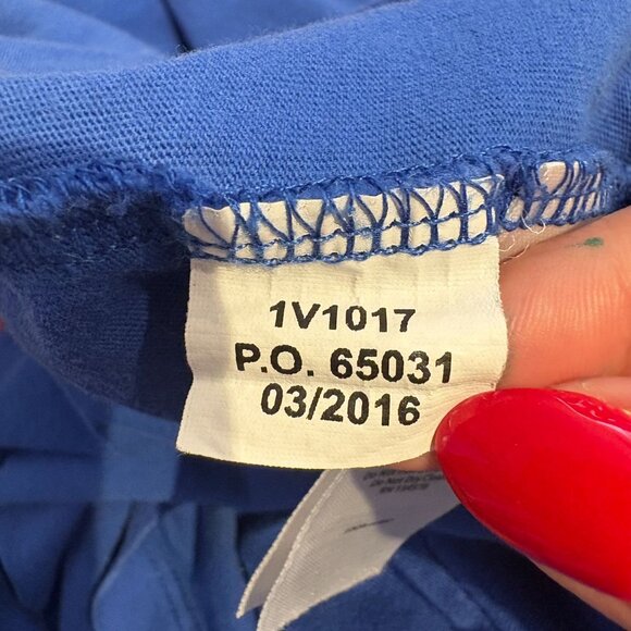 Vineyard Vines Long Sleeve Crew Neck Tee Men's Size Medium in Blue & Orange EUC - Picture 4 of 6